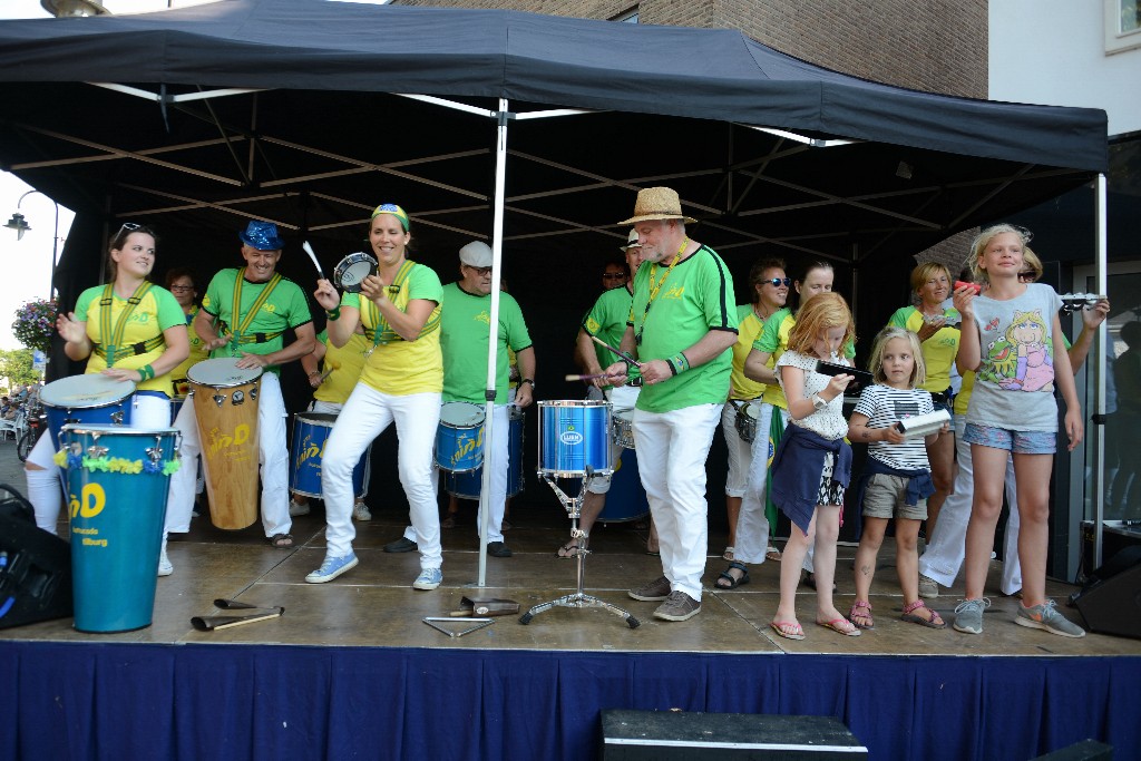 ../Images/Zomercarnaval Noordwijkerhout 2016 262.jpg